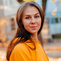 Sarah L.